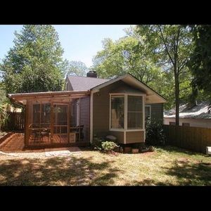 Meet your Posher, Aida